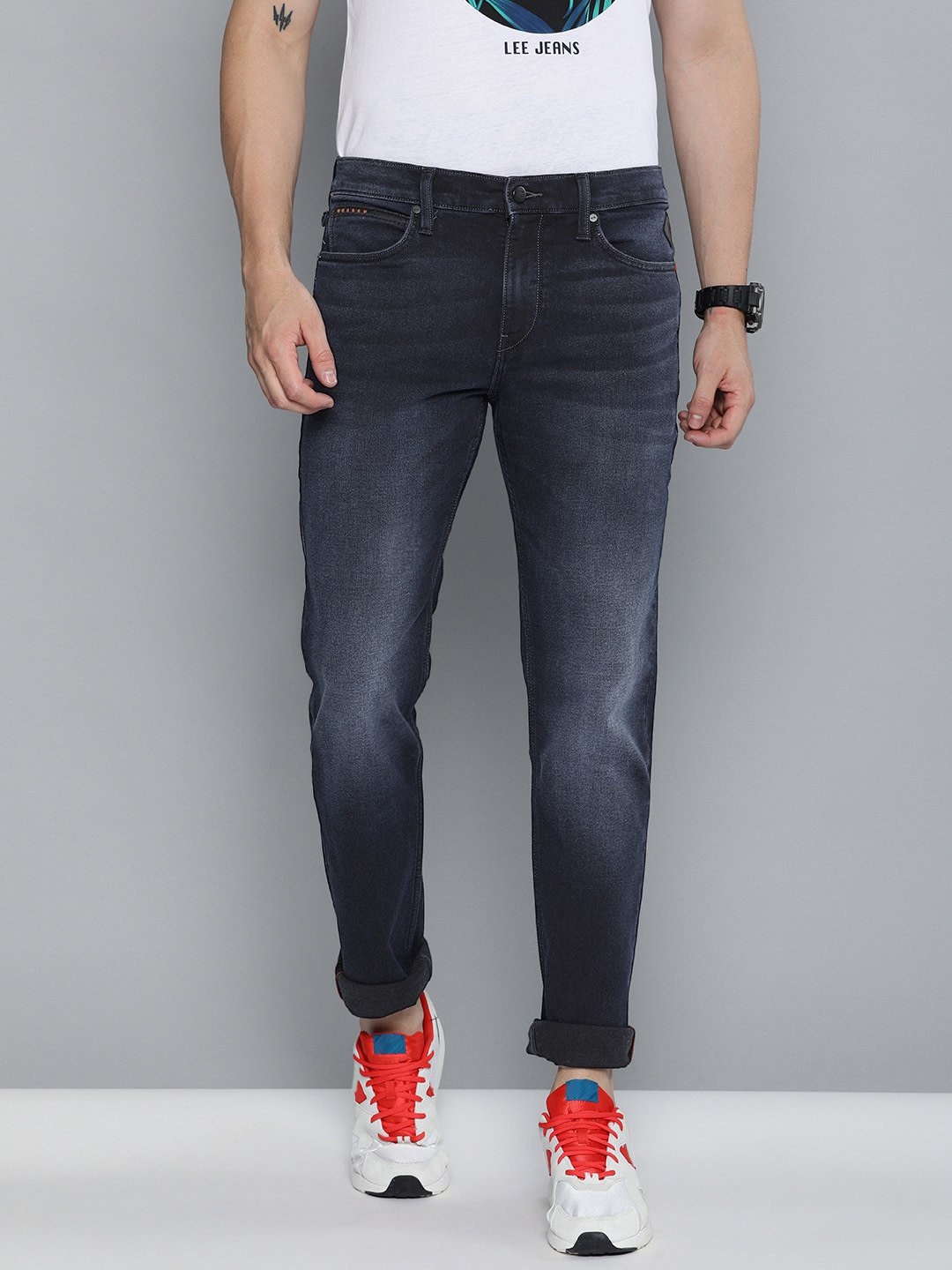 lee stretchable jeans