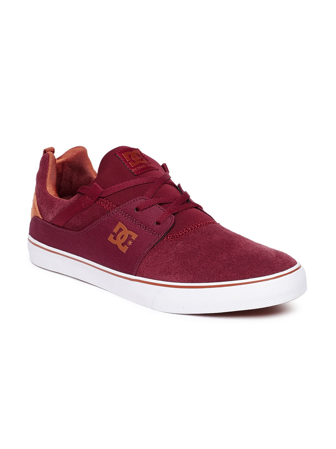 DC Men Burgundy HEATHROW VULC M Suede Sneakers