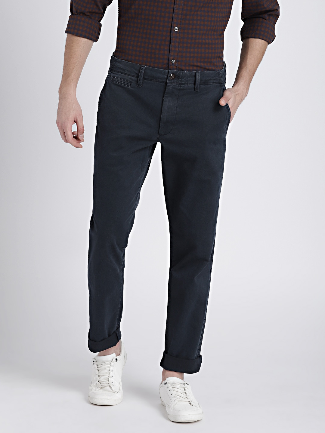 GAP Mens Navy Blue Vintage Wash Khakis in Slim Fit with GapFlex