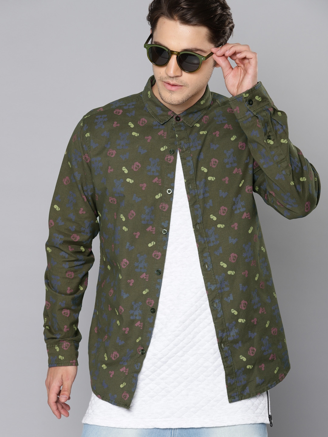 Kook N Keech Disney Men Olive Green Regular Fit Printed Casual Shirt