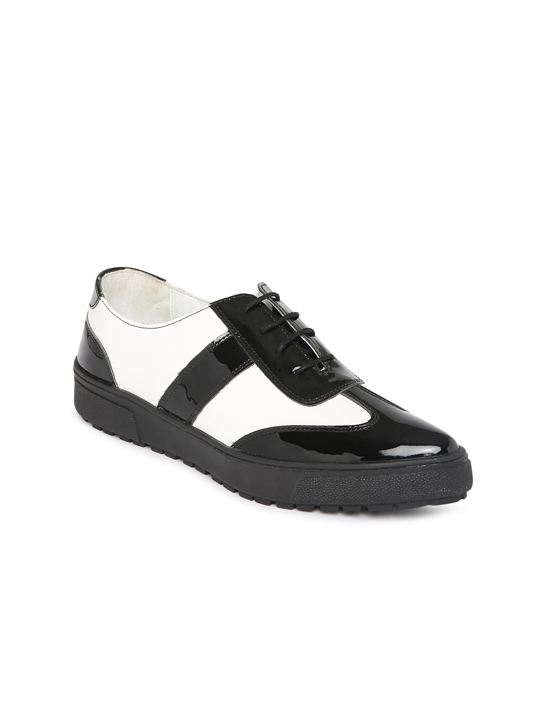 Knotty Derby Women Black  White Colourblocked Oxfords