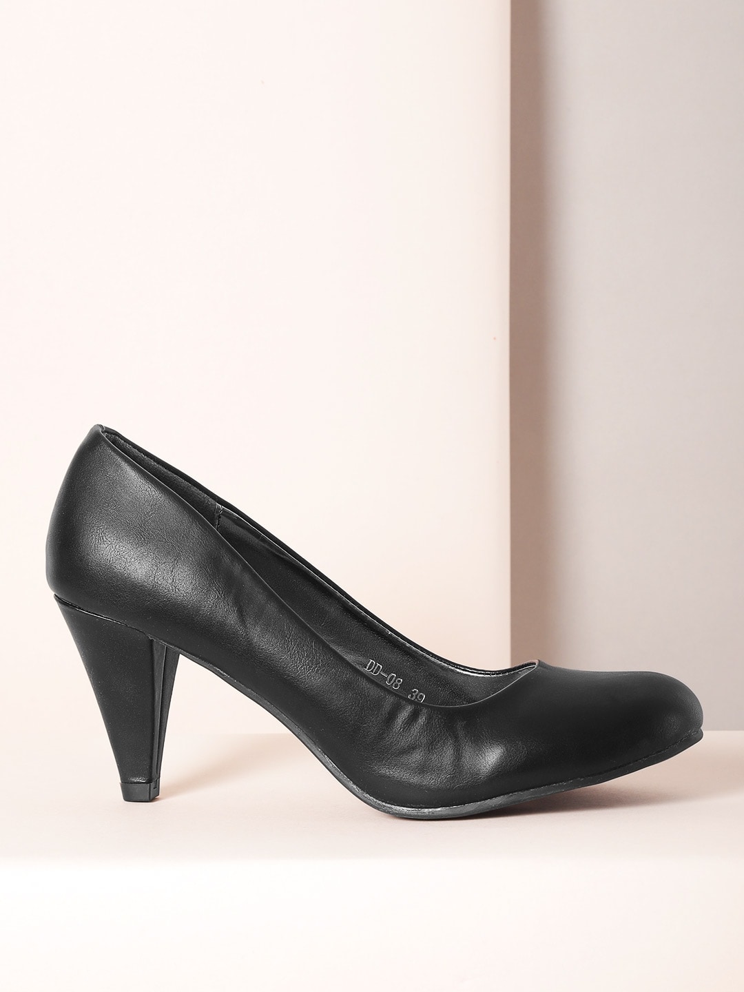 Mast  Harbour Women Black Solid Pumps