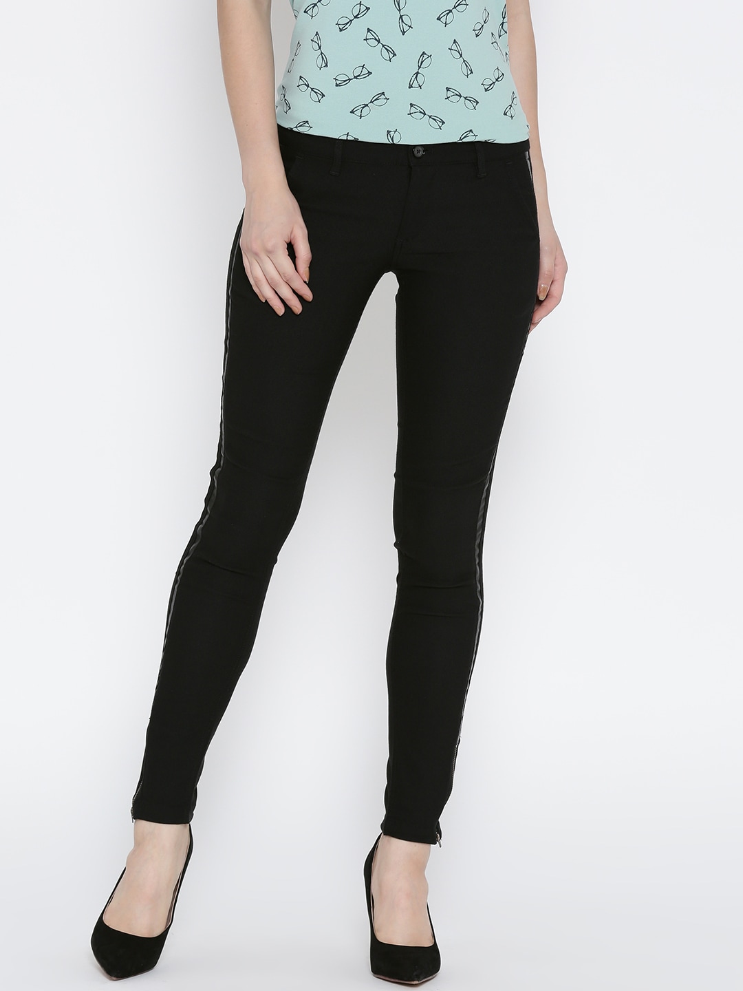 Wills Lifestyle Women Black Solid Casual Trousers