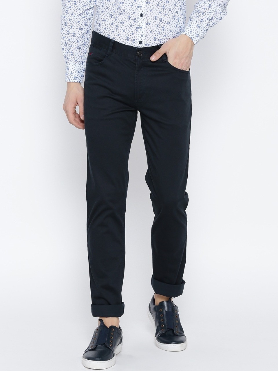 Wills Lifestyle Men Navy Slim Fit Solid Chinos