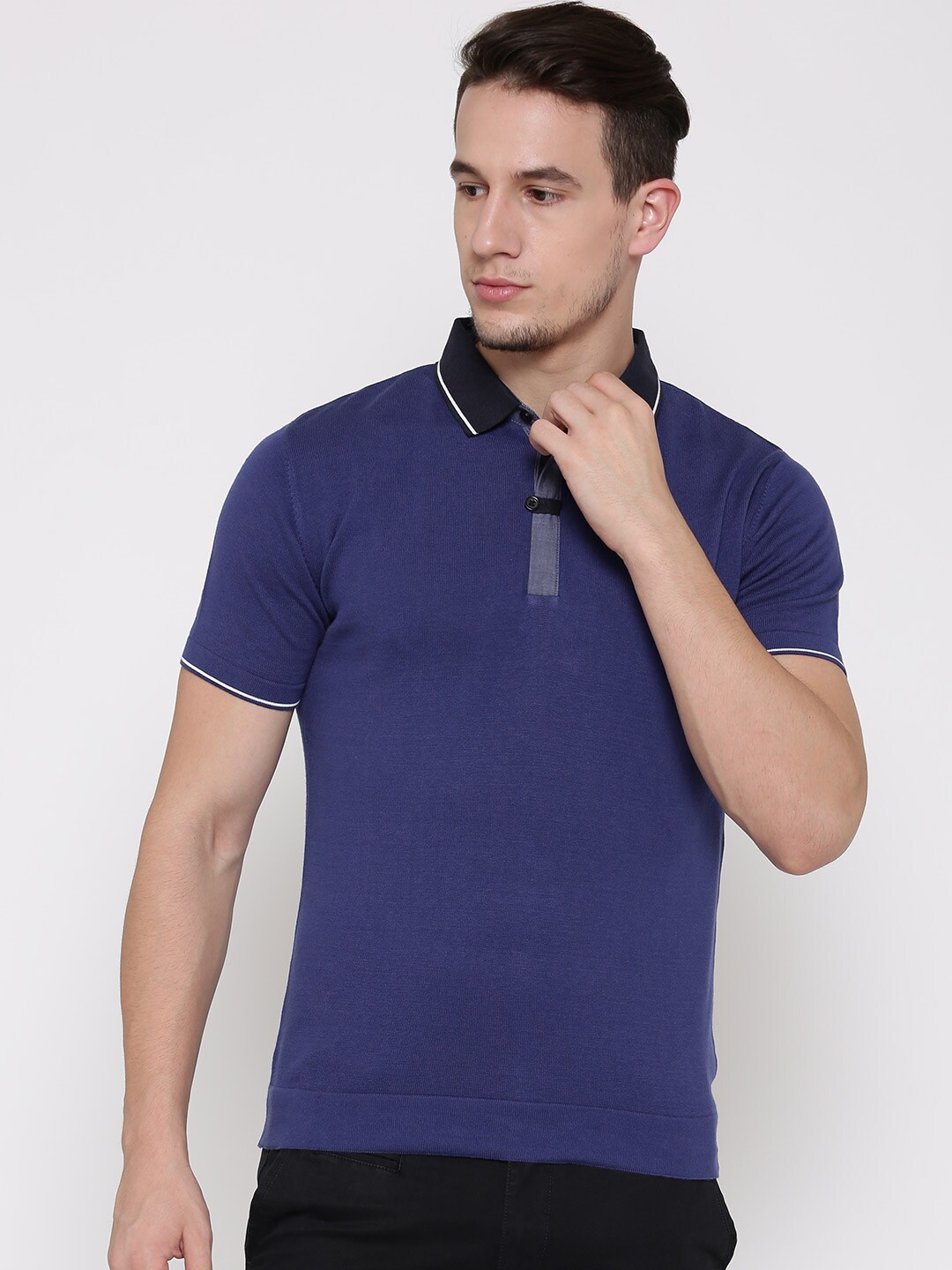 Wills Sport Men Blue Solid Polo Collar T-shirt