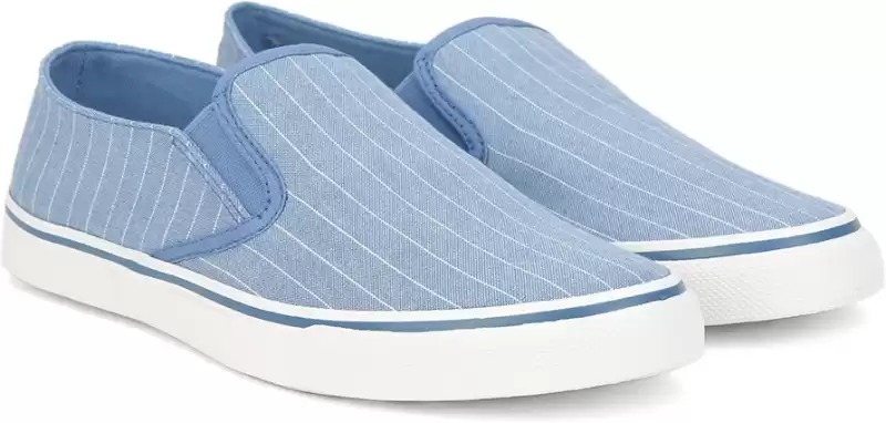 United Colors of Benetton Slip On Sneakers For Men  (Blue)