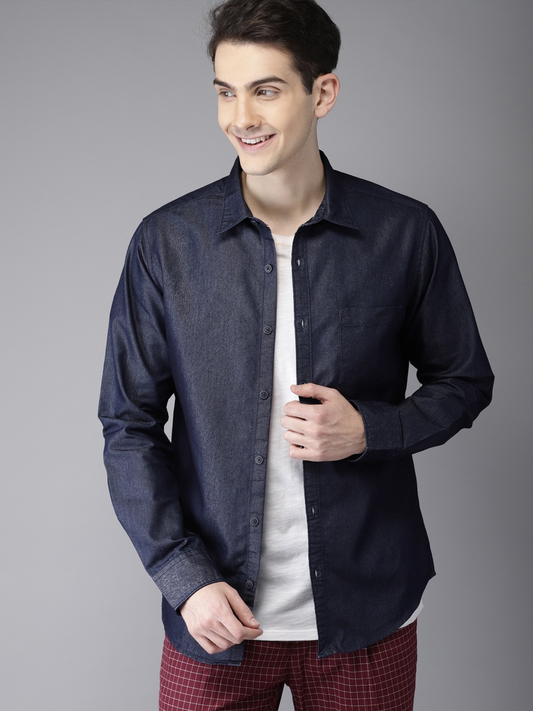 HERE&NOW Men Regular Fit Solid Casual Shirt