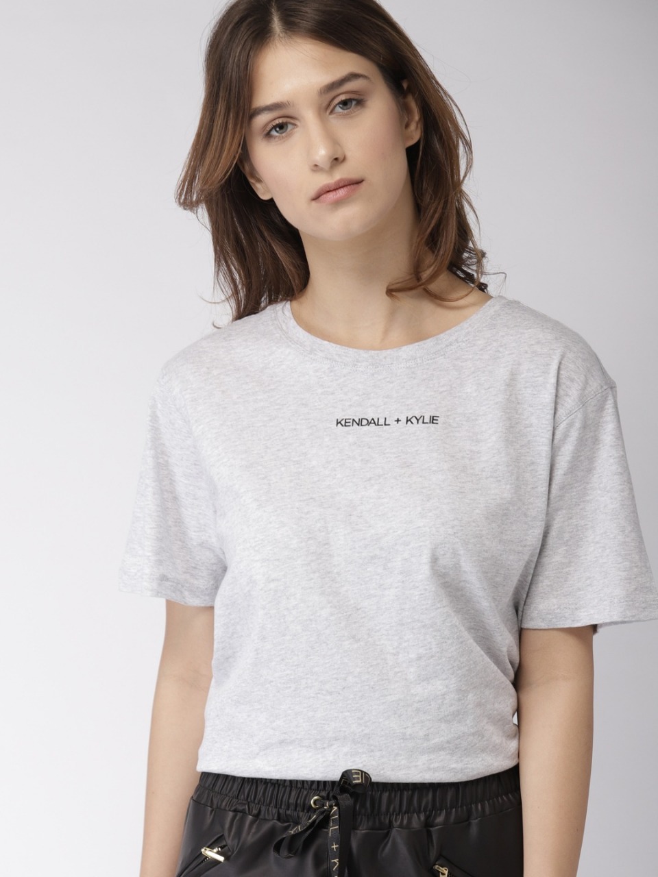 FOREVER 21 Women Solid T-shirt