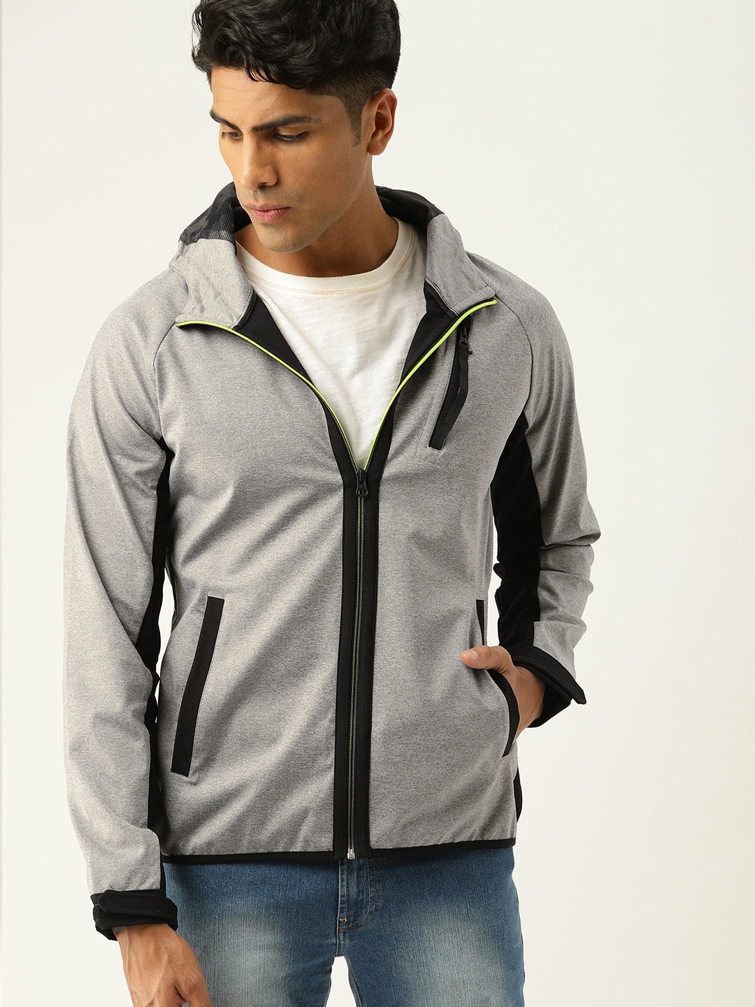 United Colors of Benetton Men Solid Hooded Sporty Jacket