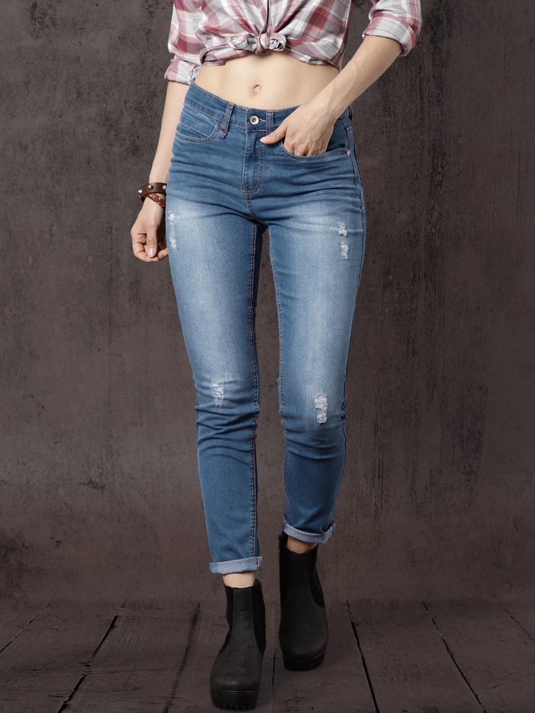 Roadster Women Skinny Low Distress Stretchable Jeans