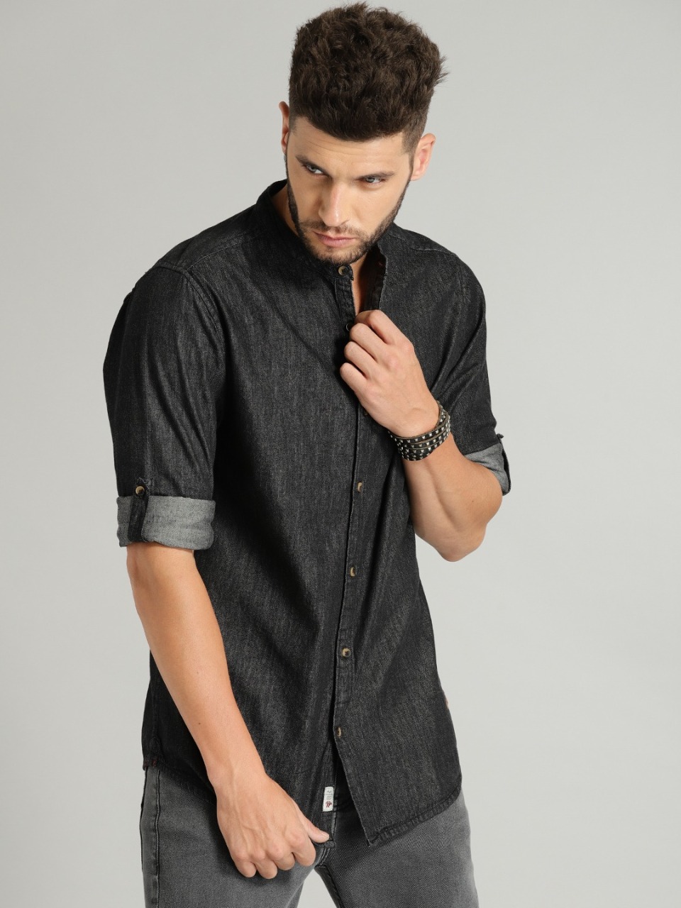 Roadster Men Regular Fit Solid Casual Denim Shirt