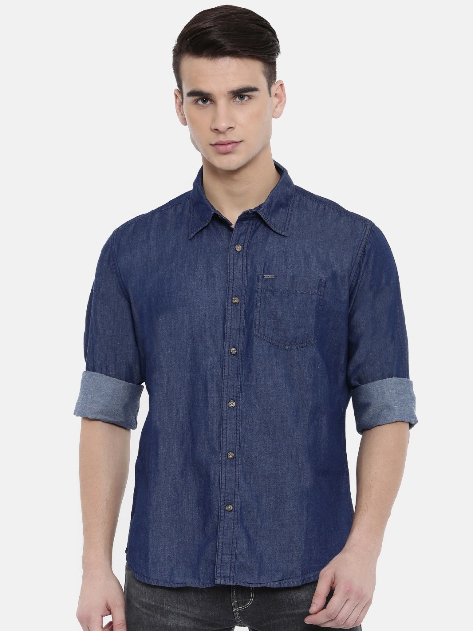 Pepe Jeans Men Slim Fit Solid Chambray Shirt