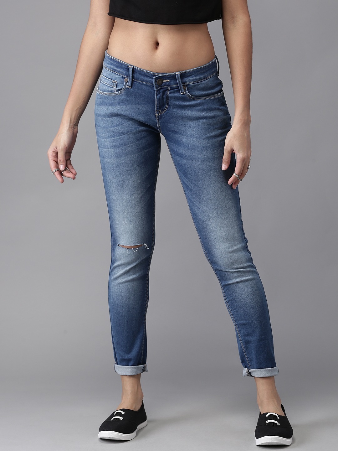 HERE&NOW Women Skinny Fit Mid-Rise Slash Knee Stretchable Jeans