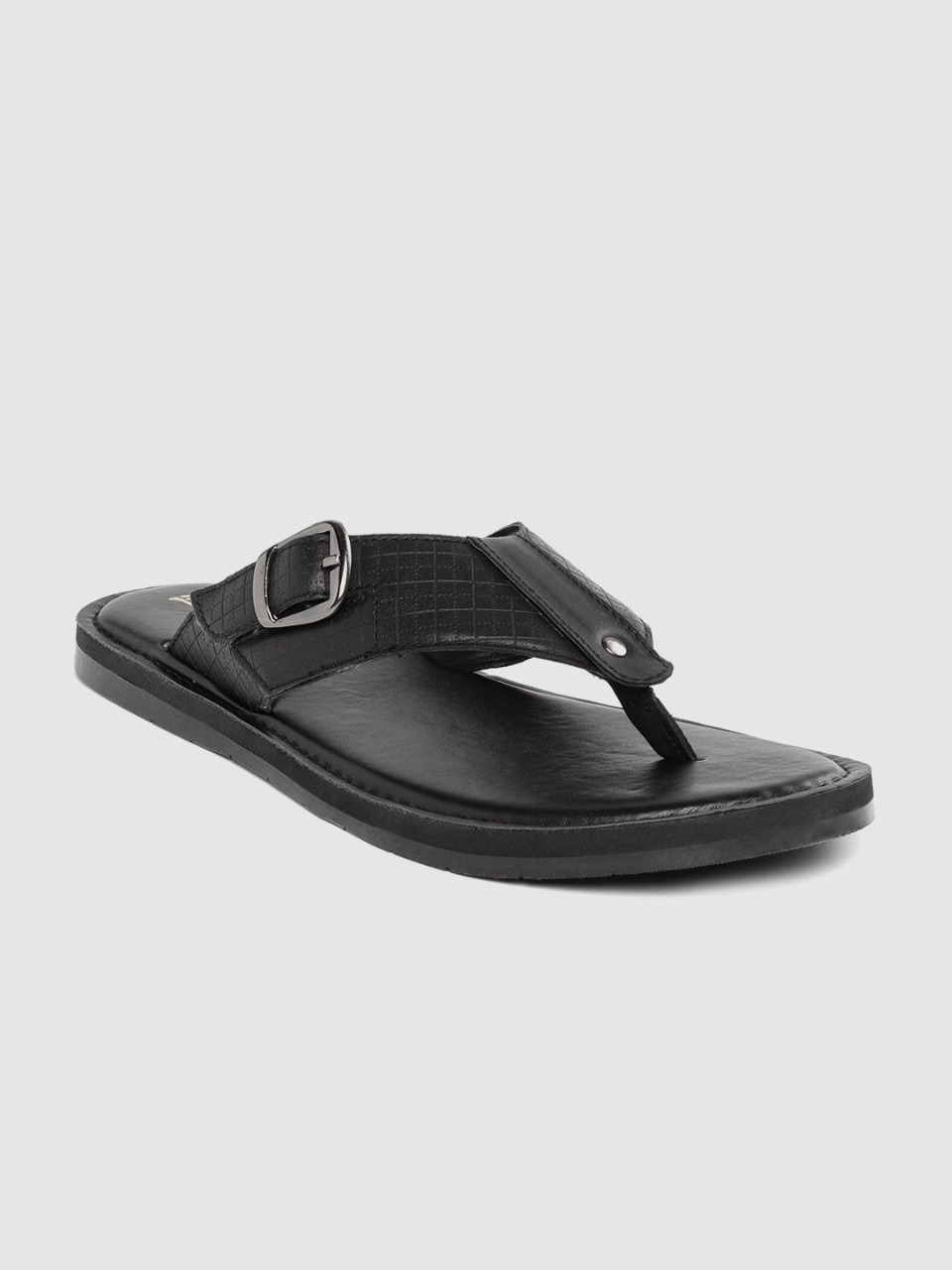 Buy Roadster Roadster Men Black Solid Thong Sandals with Thread Work Detail  at Redfynd