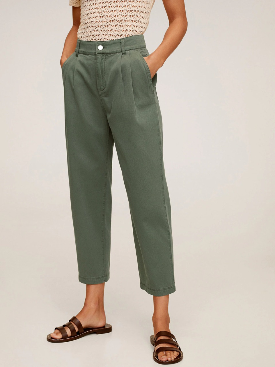 MANGO Women Regular Fit Solid Cropped Trousers