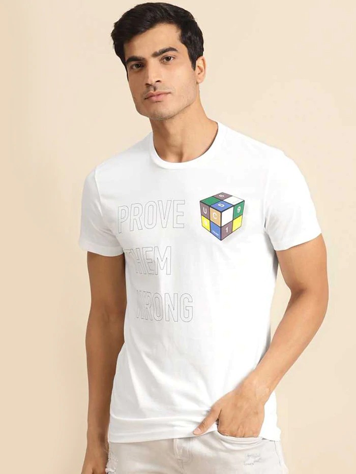 United Colors of Benetton PRINTED MEN ROUND NECK T-SHIRT