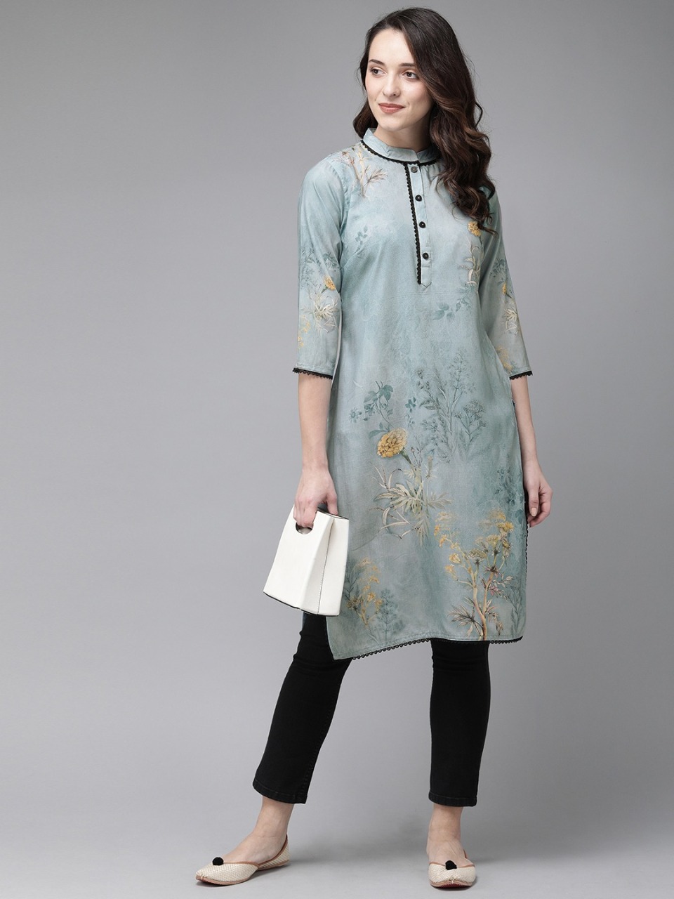 Anouk Women Floral Print Straight Kurta