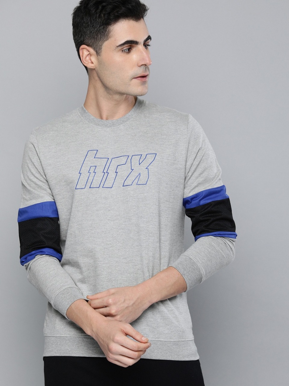 HRX Men Solid Regular Fit Antimicrobial Bio-Wash Lifestyle Sweatshirt