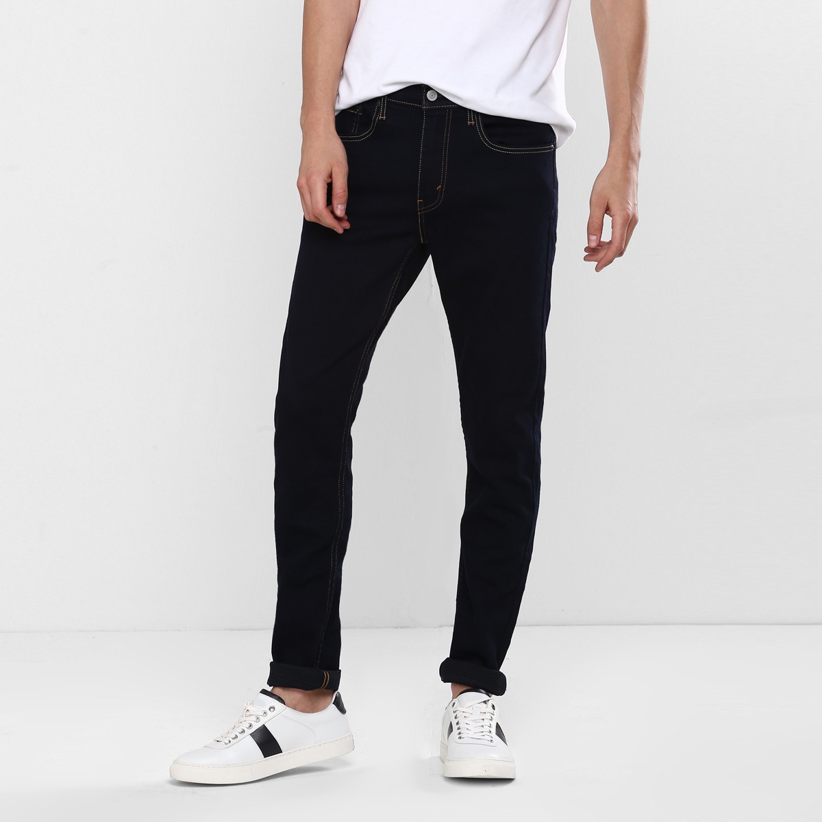 Levi's SKINNY TAPERED JEANS