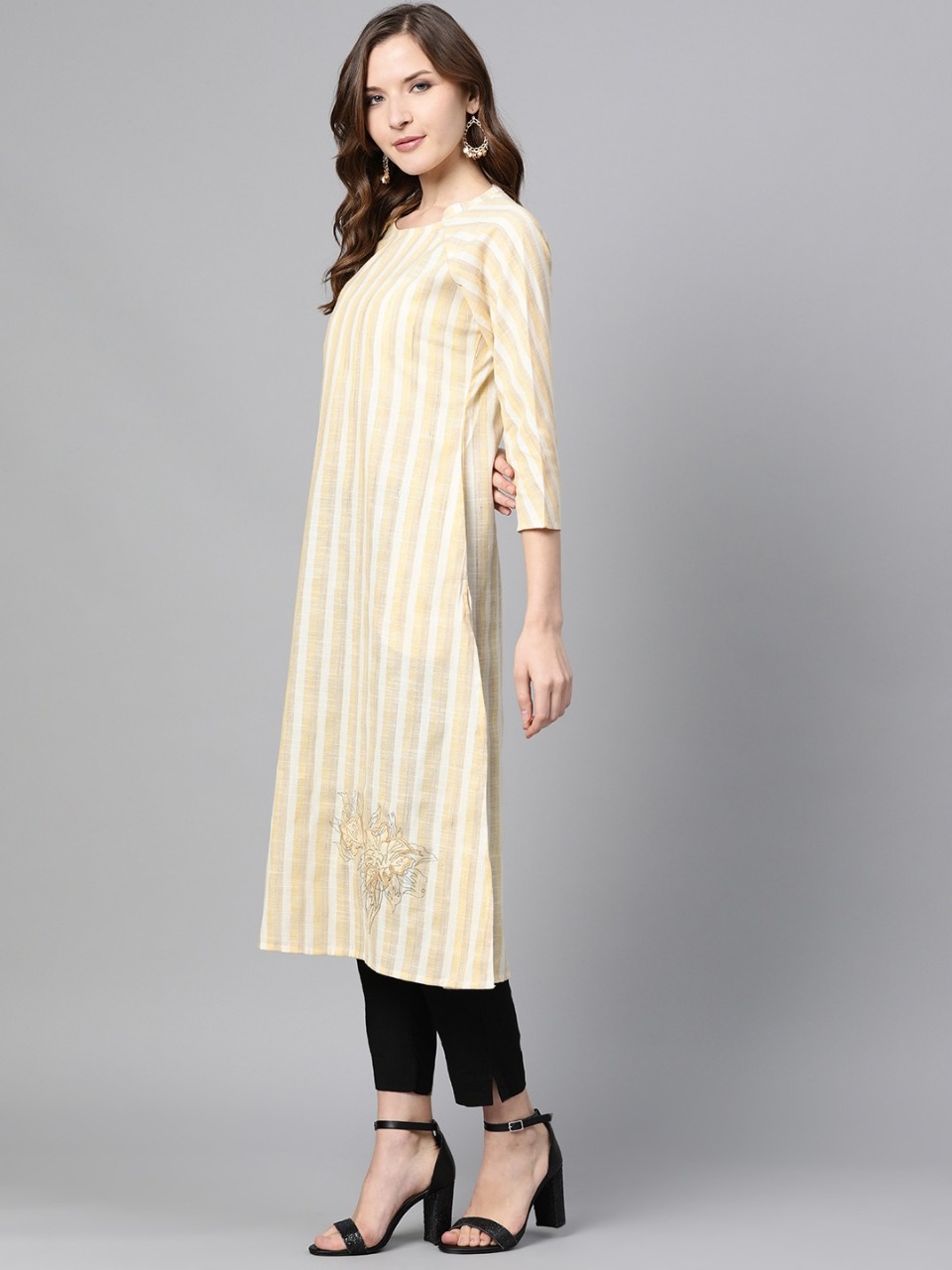 Sangria Women Striped Straight Kurta