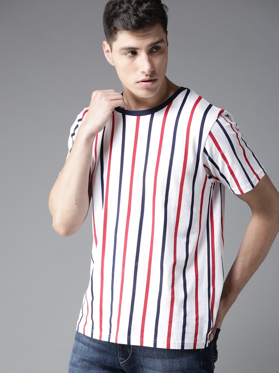 HERE&NOW Men Striped Round Neck T-shirt