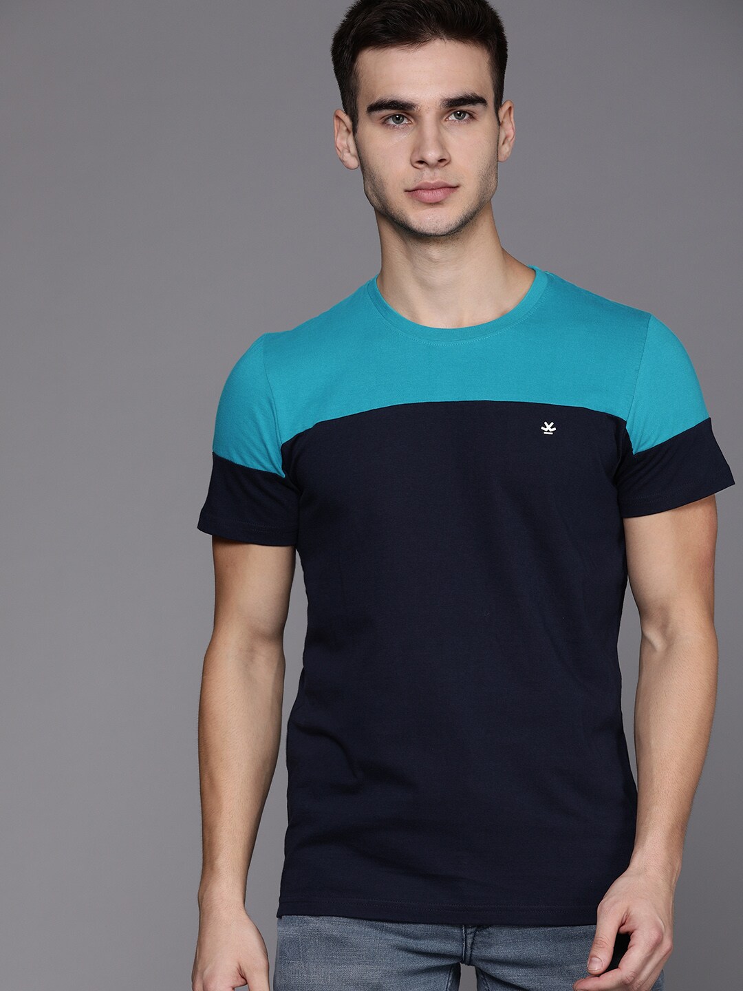 WROGN Men Slim Fit Colourblocked Round Neck Pure Cotton T-shirt