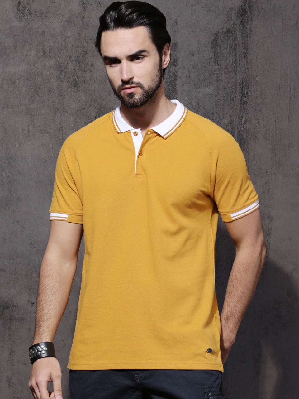 Roadster Men Polo Pure Cotton T-shirt with Contrast Collar Cuff Tipping