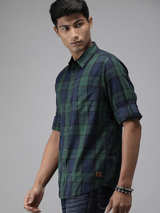 Roadster Men Regular Fit Checked Casual Sustainable Shirt