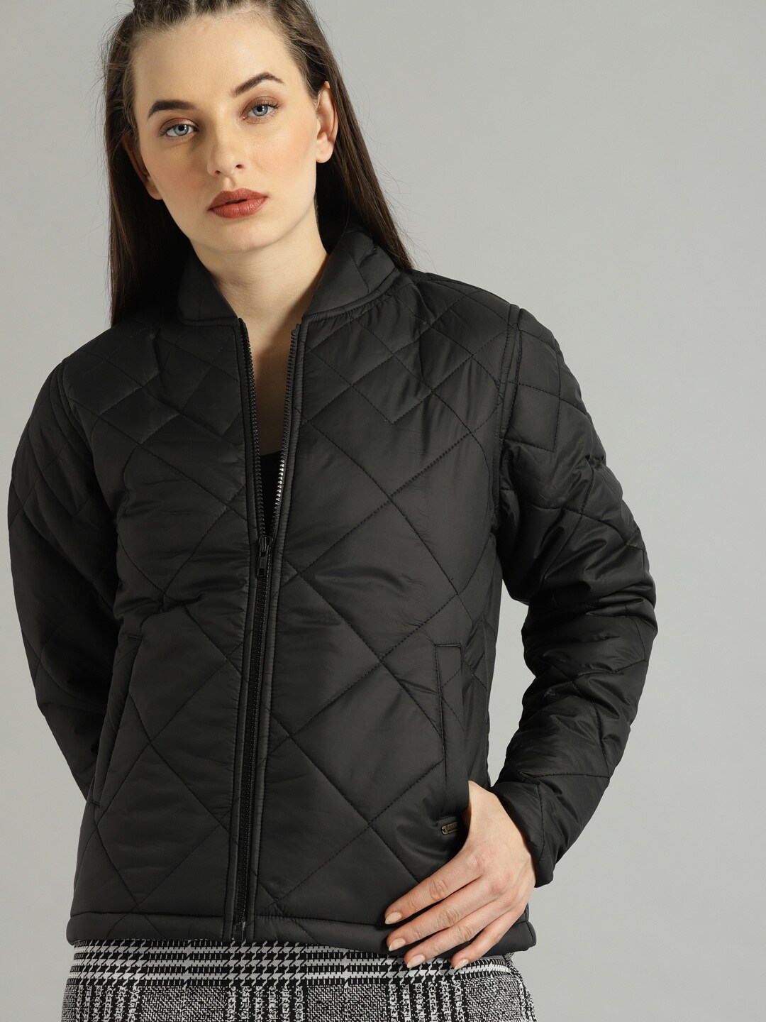 Roadster Women Solid Quilted Jacket