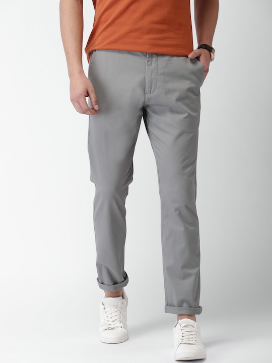  Mast & Harbour Men Slim Fit Solid Chinos