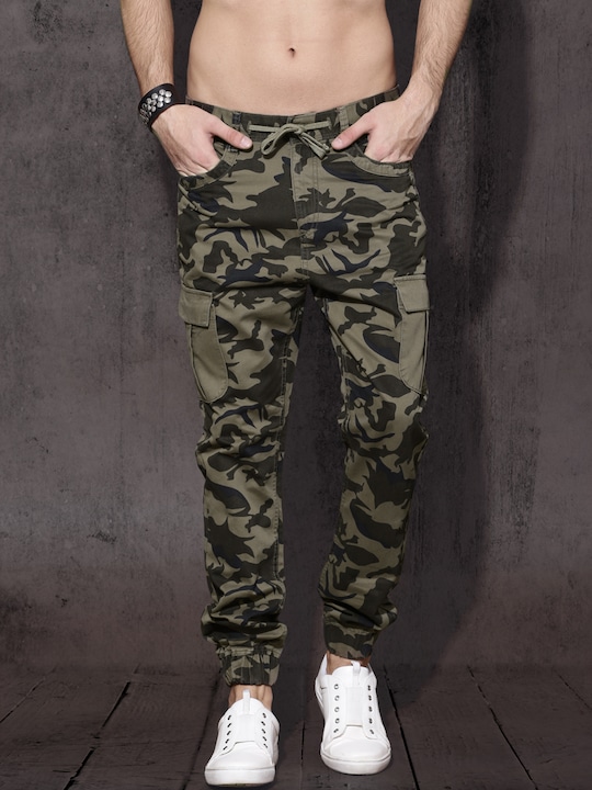 Roadster Men Slim Fit Printed Joggers Trousers 