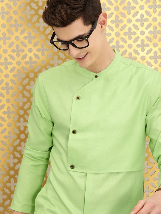 Ode by House of Pataudi Men Solid Angrakha Kurta