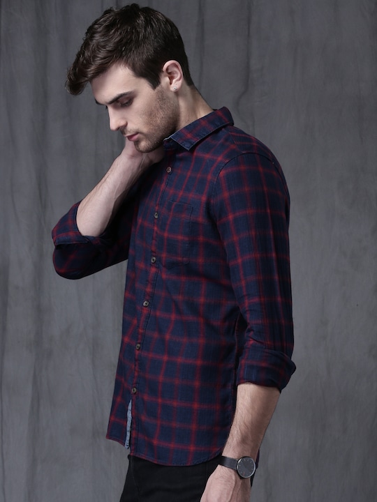 WROGN Men Slim Fit Checked Casual Shirt
