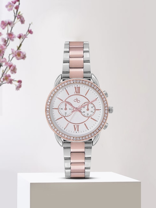 DressBerry Women Silver-Toned Analogue Watch