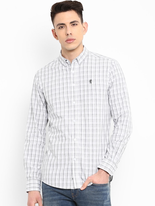  Red Tape Men Regular Fit Checked Casual Shirt