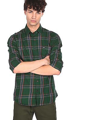 ARROW Men Spread Collar Checked Casual Shirt