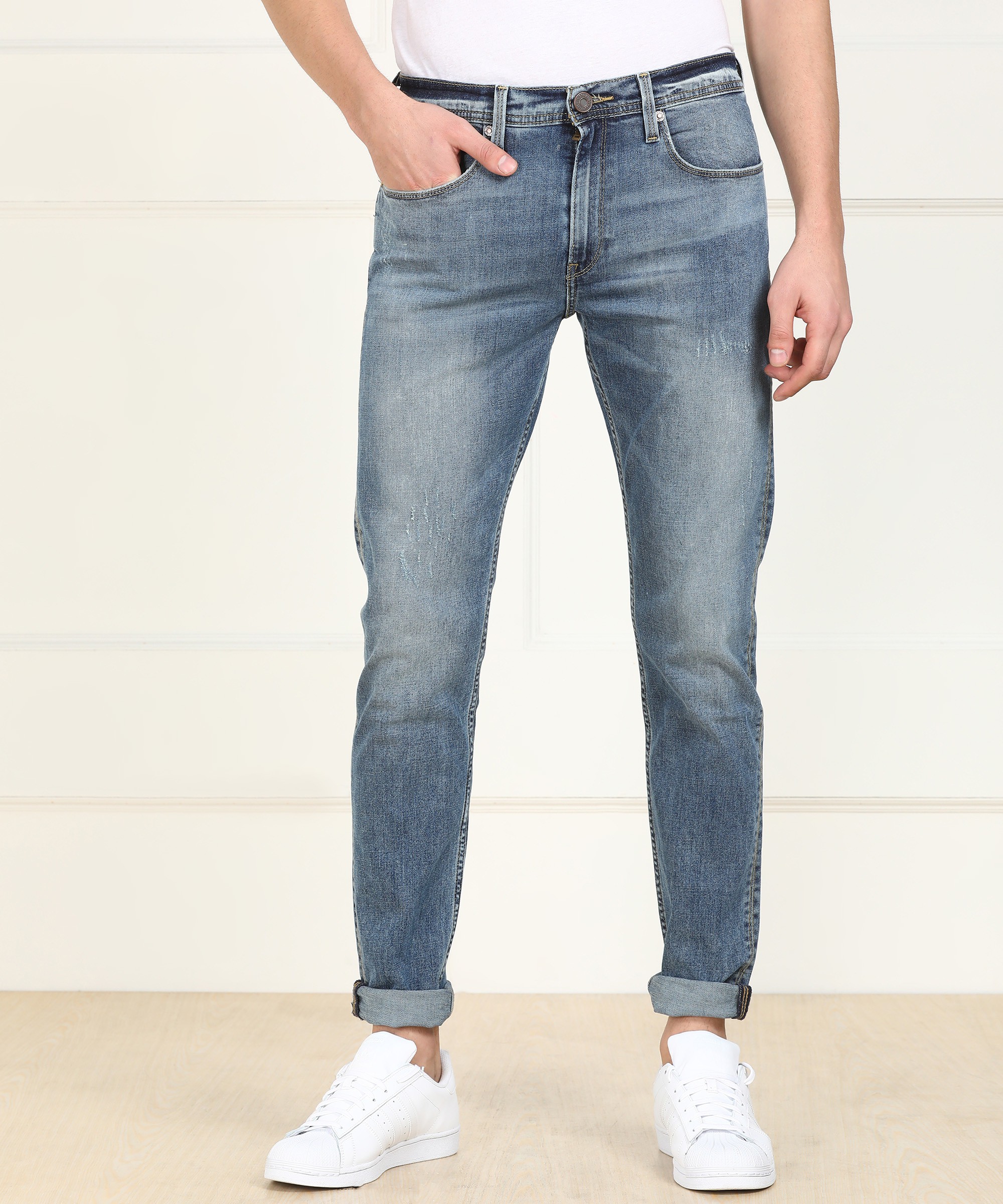 LEVI'S Men Slim Mid Rise Slim Fit Jeans