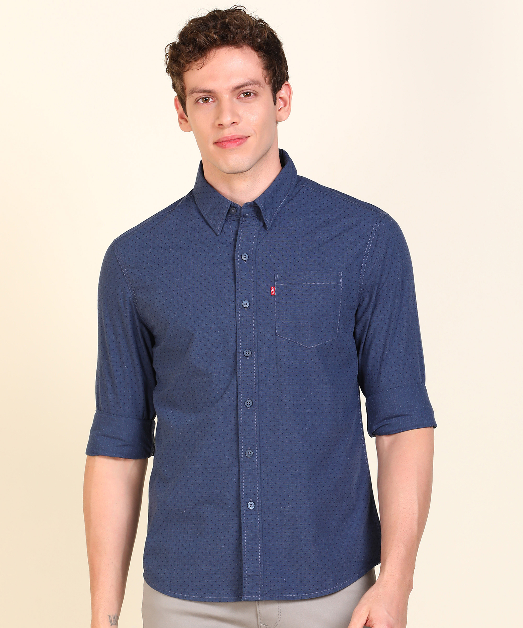 Levi's Men Slim Fit Self Design Spread Collar Casual Shirt