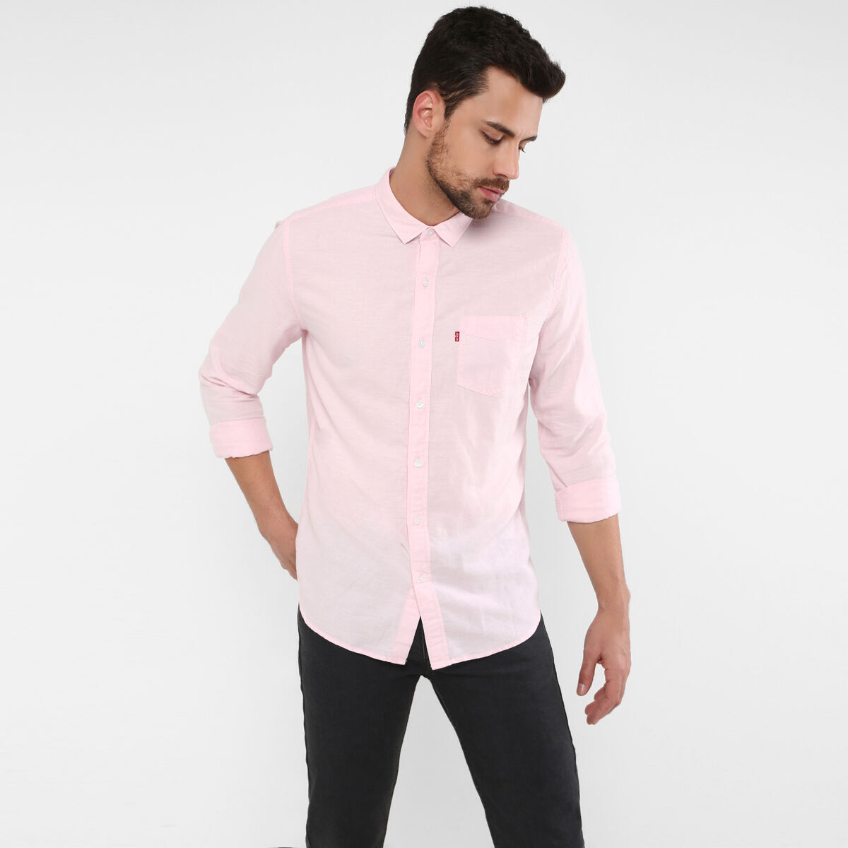 Levi's Men Regular Fit Solid Casual Shirt